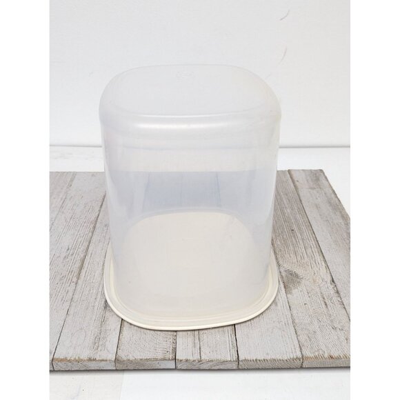 Rubbermaid 3 Qt Servin Saver #6 Sheer Square Canister Storage Stress Crack - Picture 2 of 11